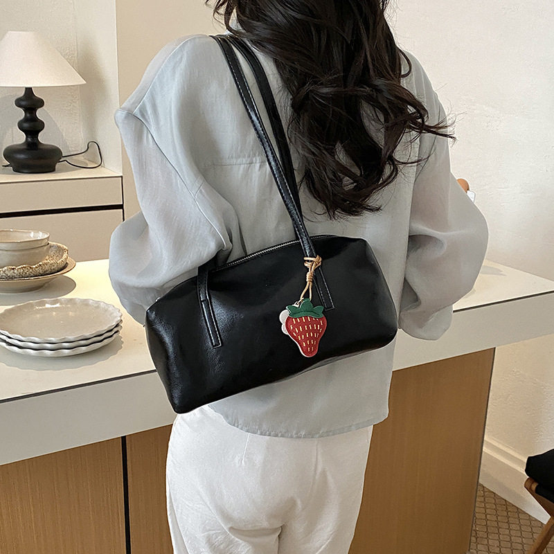 复古美拉德风单肩包包女2026夏季新款简约时尚百搭休闲腋下枕头包