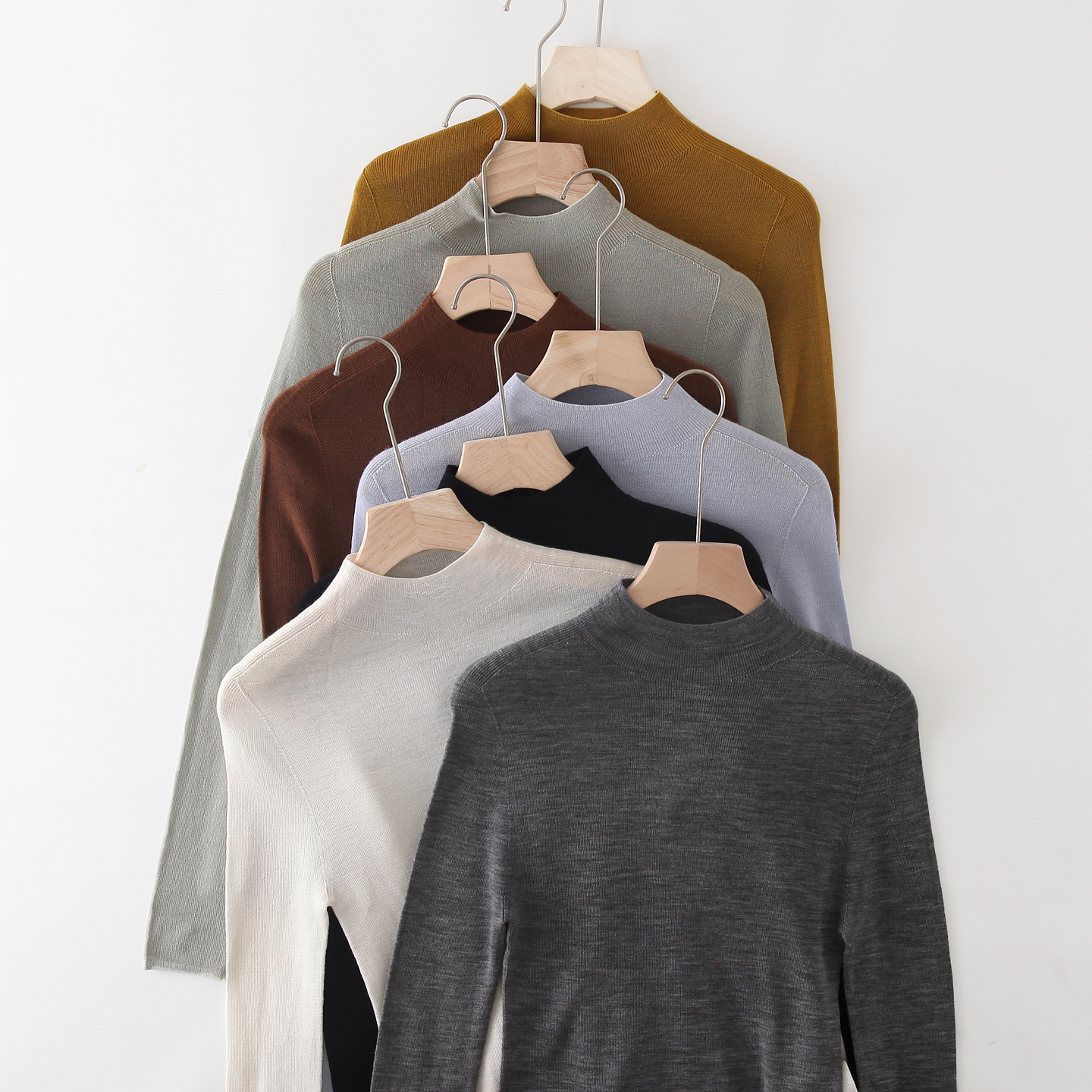 小磊家 可机洗+无缝一体精纺100%羊毛半高领修身薄款针织衫上衣女