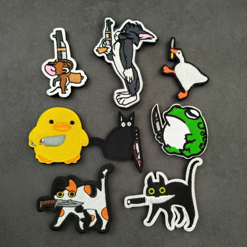 可爱卡通动物刺绣魔术贴菜刀鸭猫和老鼠徽章抱刀小黑猫青蛙士气章