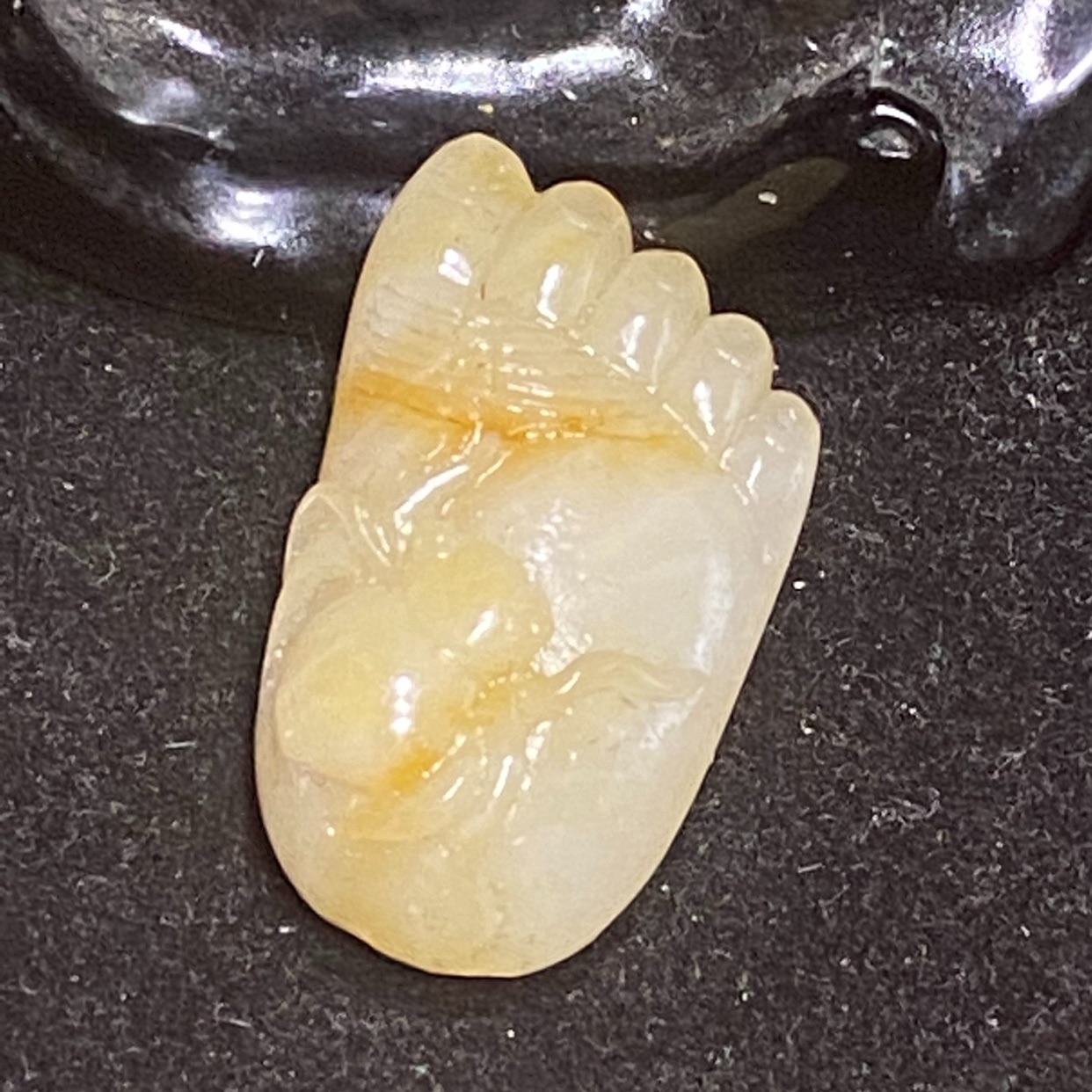 籽料羊脂白玉知足常乐9克石玉和田青沙枣原石青玉原石玉和田籽料