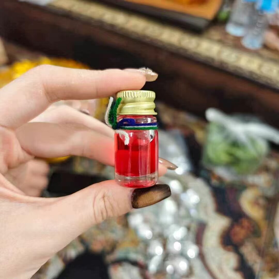 【女王油】泰国特色手工艺品 玉娇师傅红色女王油 女生魅力秘密