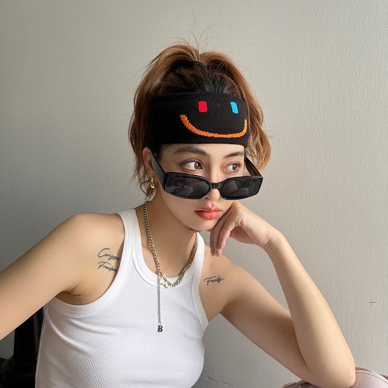 纯色笑脸发带宽边毛线