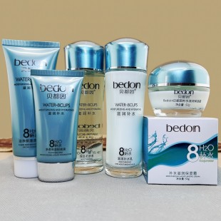 贝都因8杯水套装补水保湿八杯水滋润柔肤水爽肤粉底防护面霜乳液