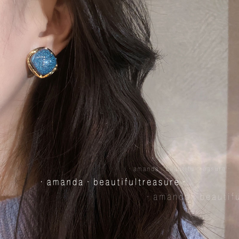 亚克力极简约女显白蓝色耳钉