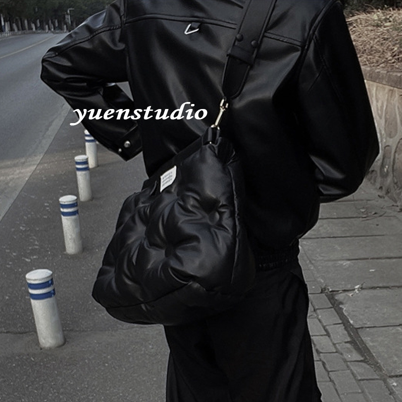 太空棉枕头包软皮斜挎包男女慵懒