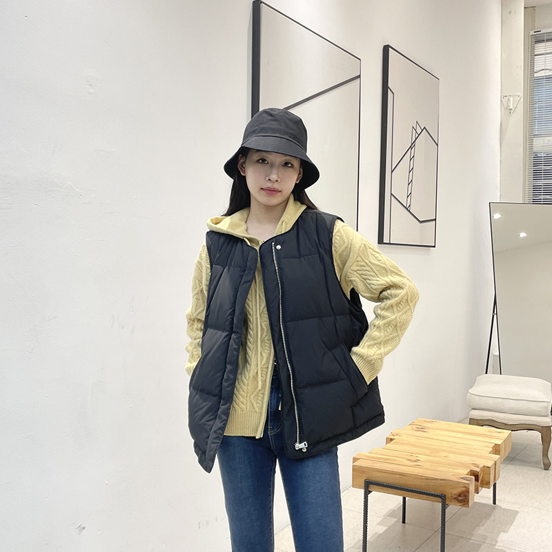 白鸭绒羽绒马甲女冬季新款韩版宽松短款休闲马夹百搭坎肩背心