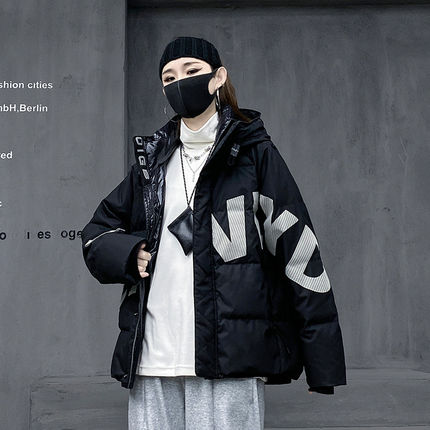 M家潮牌炸街短款羽绒服女冬季2026年新款宽松黑色白鸭绒嘻哈外套
