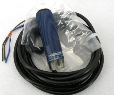 光电开关XUB5ANANL2