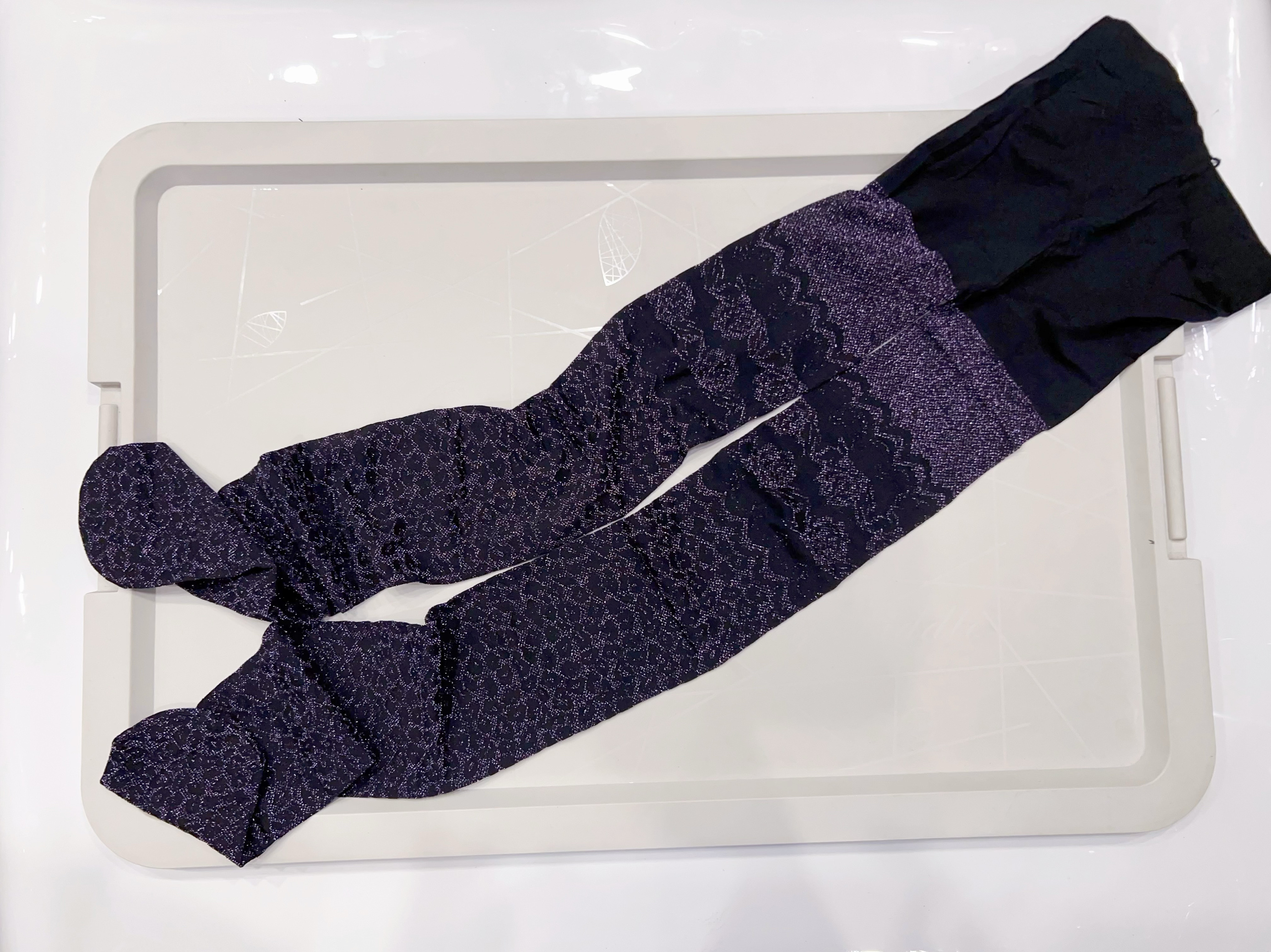 日本制，紫葱紫丝亮晶晶连裤袜 紫气东来