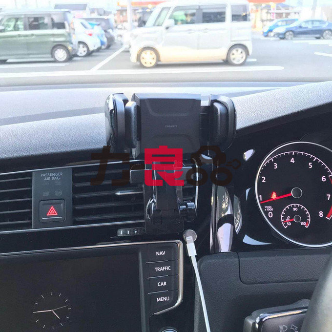 日本CARMATE車載手機支架汽車用出風口車內多角度導航座卡扣式黑