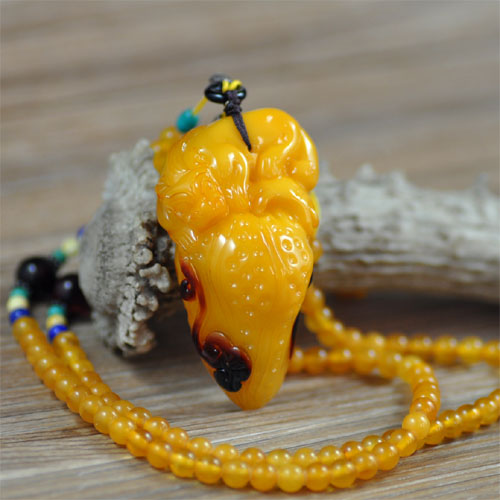 貔貅项链国检证书天然蜜蜡