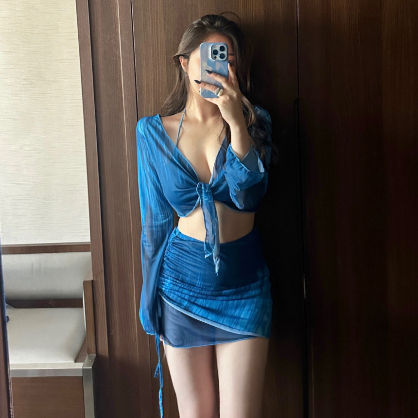 大渔 泳衣女新款裙式四件套性感纯欲显瘦长袖系带沙滩度假比基尼