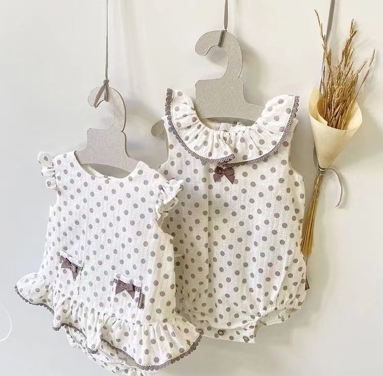 西班牙夏季条纹背带裤包屁衣现货