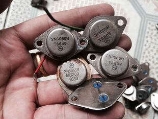 大电流2N3055H原装进口拆机摩托罗拉金封音频功放三极管 保真现货