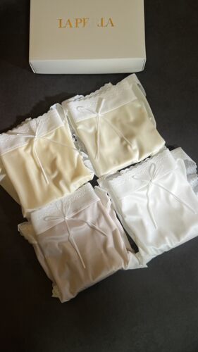 LAP新款缎面蕾丝边中腰裸感内裤 舒适透气含蚕丝底裆三角女内裤