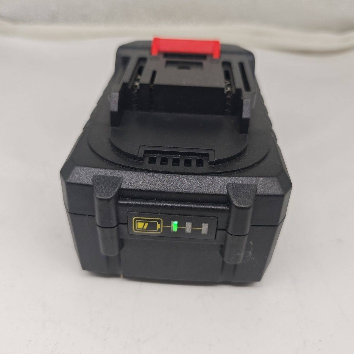 鲲鹏鱼适用于牧田款21v 8.0安锂电池 大容量电锤角磨机,五金/工具,电池/电力配件,淘宝优惠券,粉丝福利购,淘宝优惠卷