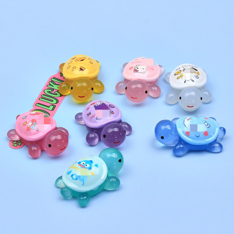 卡通可爱微景观卧室摆件夜光对对碰乌龟丑鱼玩具DIY配件树脂