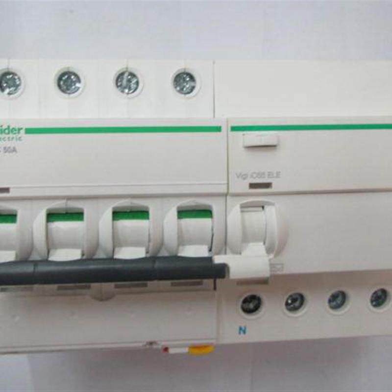 原装正品iC65N 4P C50A 30mA施耐德剩余电流动作保护小型漏电询价