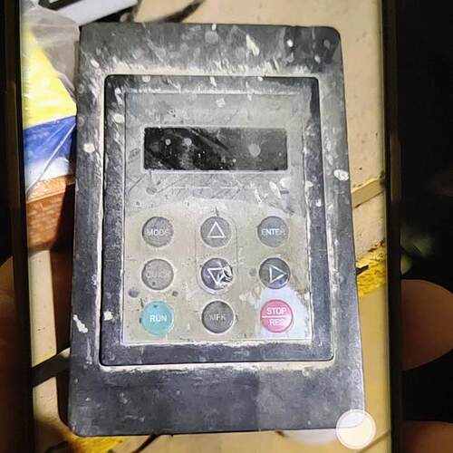 全新QVA欧华变频器 EM580系列变频器面板 调速键盘外引频率显询价
