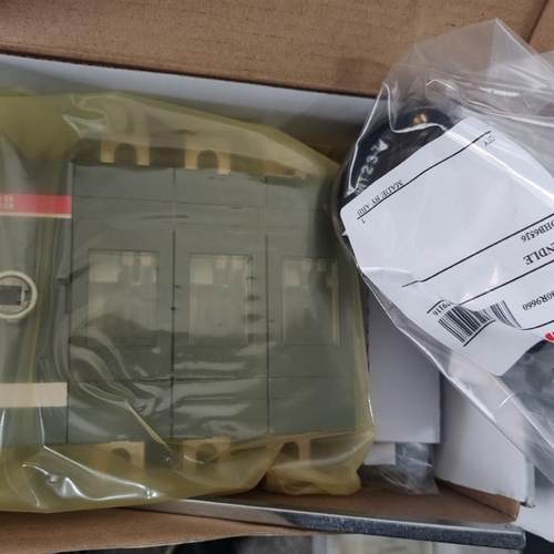 ABB隔离开关负荷开关 OT160E3  OT200E03P OT250E03P OT315E0询价