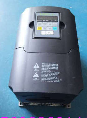 JR6000-004G/5R5P-4-1020变频器  实物拍摄  4KW-5.5议价