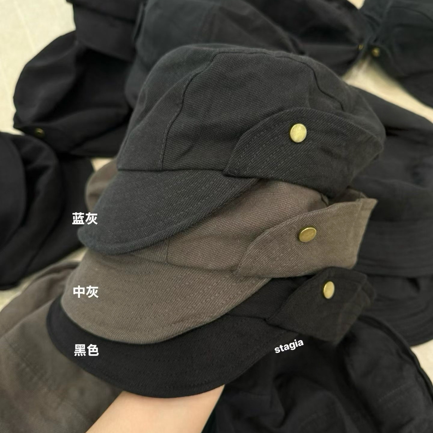 韩系复古显脸小金属扣报童帽