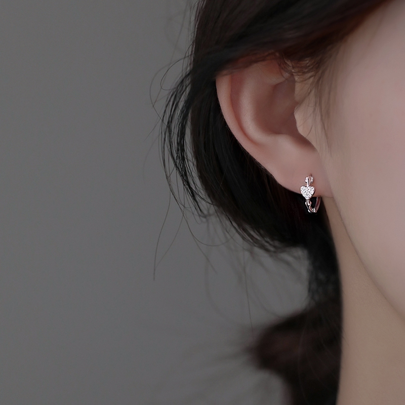 银奥92纯银女爱心款耳环