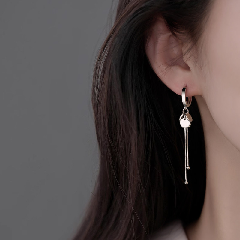 S925纯银圆片流苏耳扣女生气质2026新款爆款长款耳环春夏简约耳饰