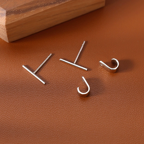 Серебряная игла, небольшие дизайнерские брендовые серьги, серебро 925 пробы, городской стиль