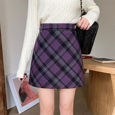 a字包臀裙胖mm毛呢格纹短裙子