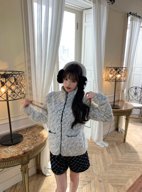 1/16 20:00 25N滑雪系列重工亮片刺绣激光切割毛毛皮草外套