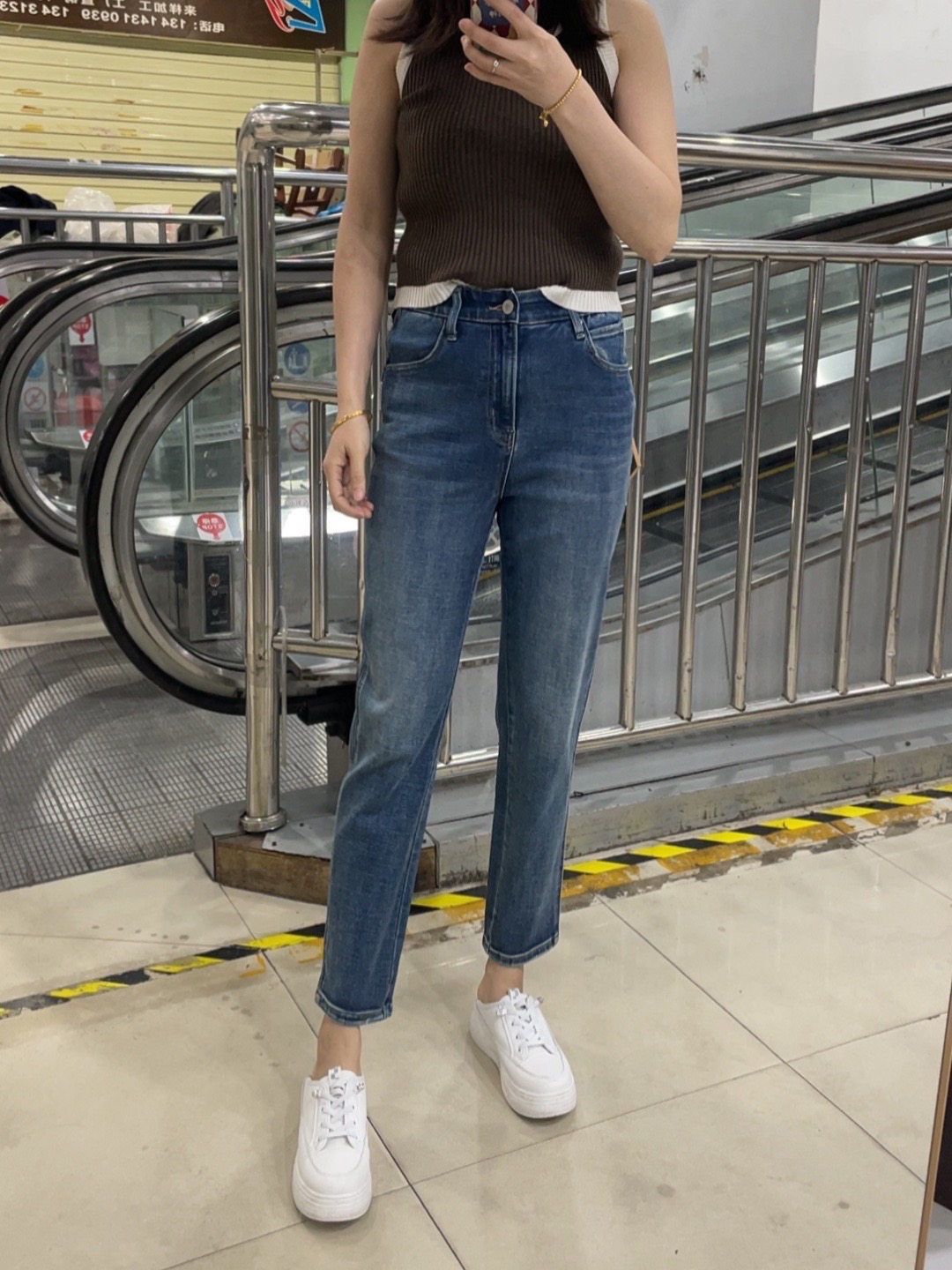 2025 韩国 MiniBrand 夏季热销款松紧腰收腹提臀九分收脚直筒烟管