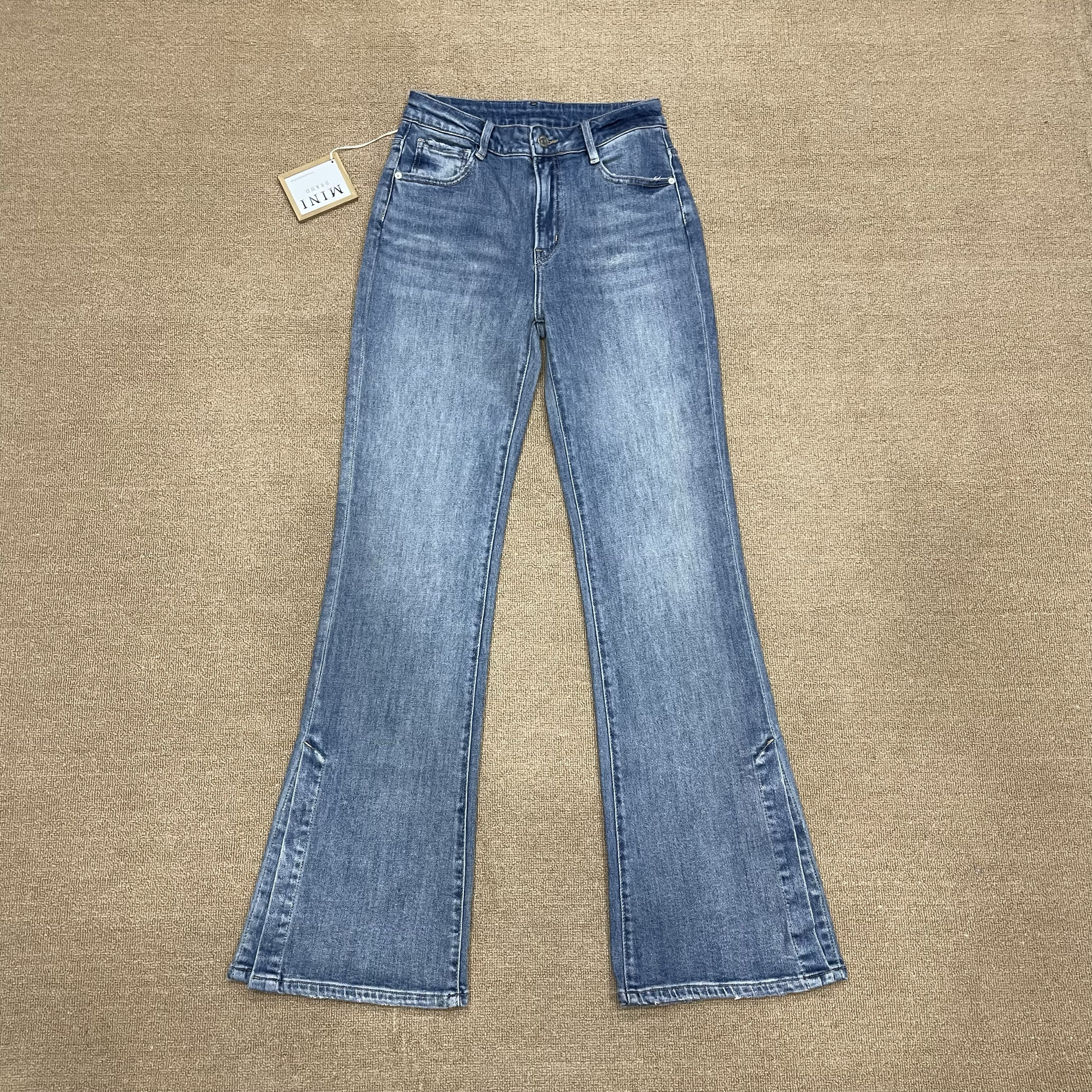 2025韩国 MiniBrand夏浅蓝色修身直筒微喇巨显瘦显高显腿直牛仔裤