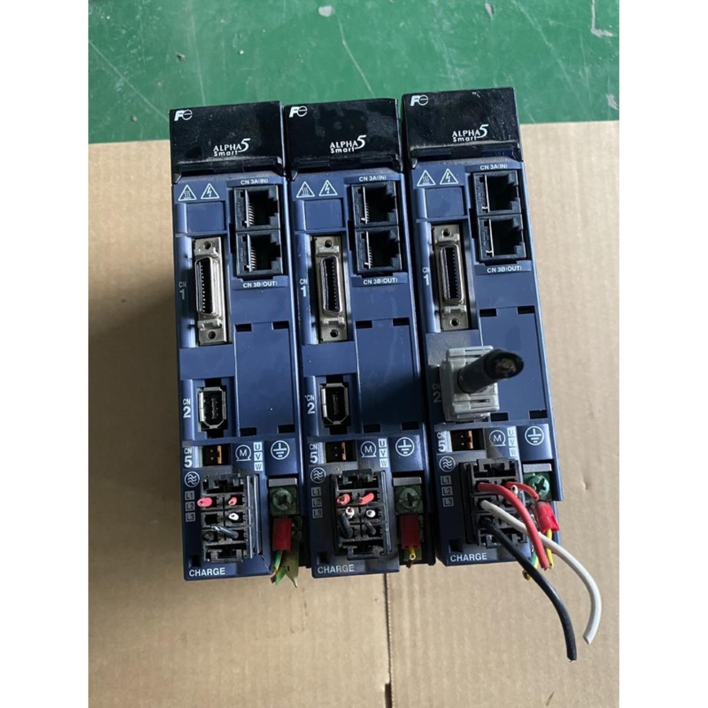 富士伺服驱动器   RYH401F5-VV2    220v询价