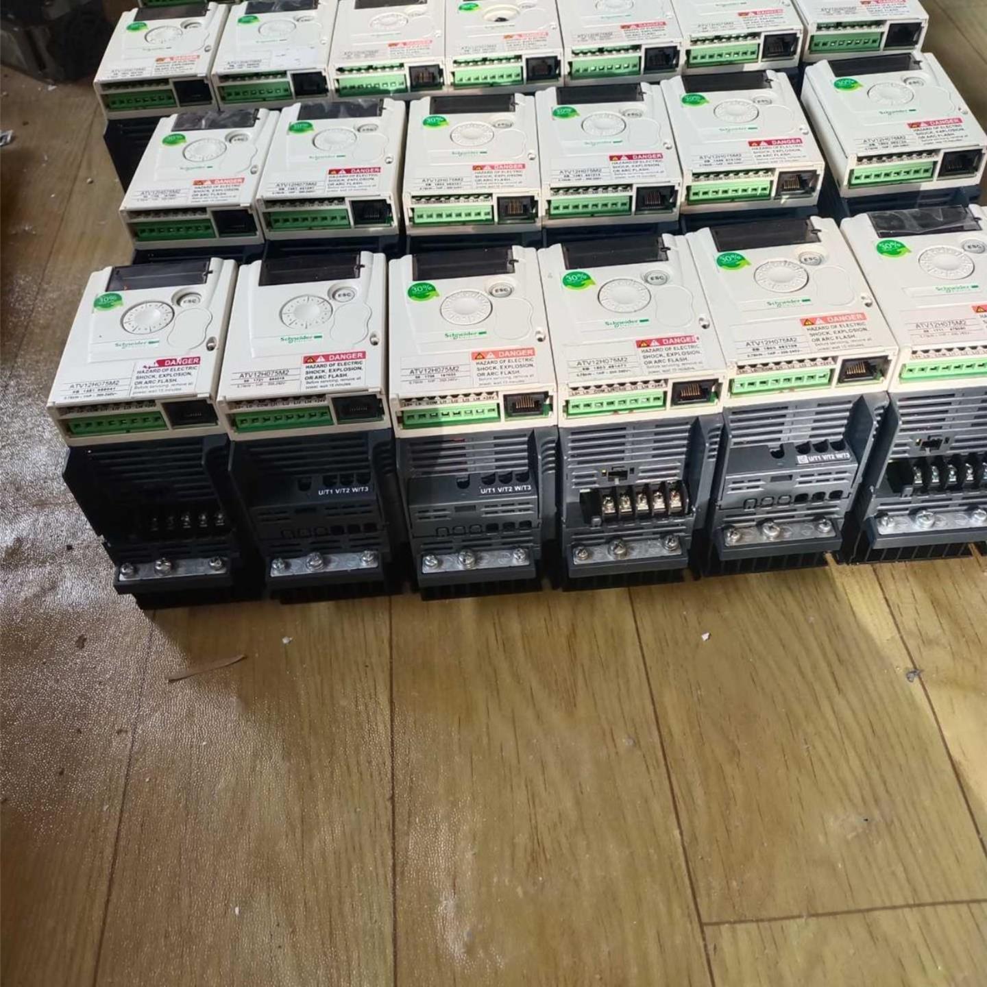 拆机施耐德变频器ATV12H075M2  075KW22询价