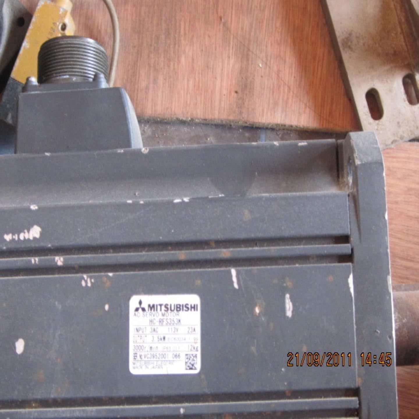 三菱伺服电机HC-RFS353K询价