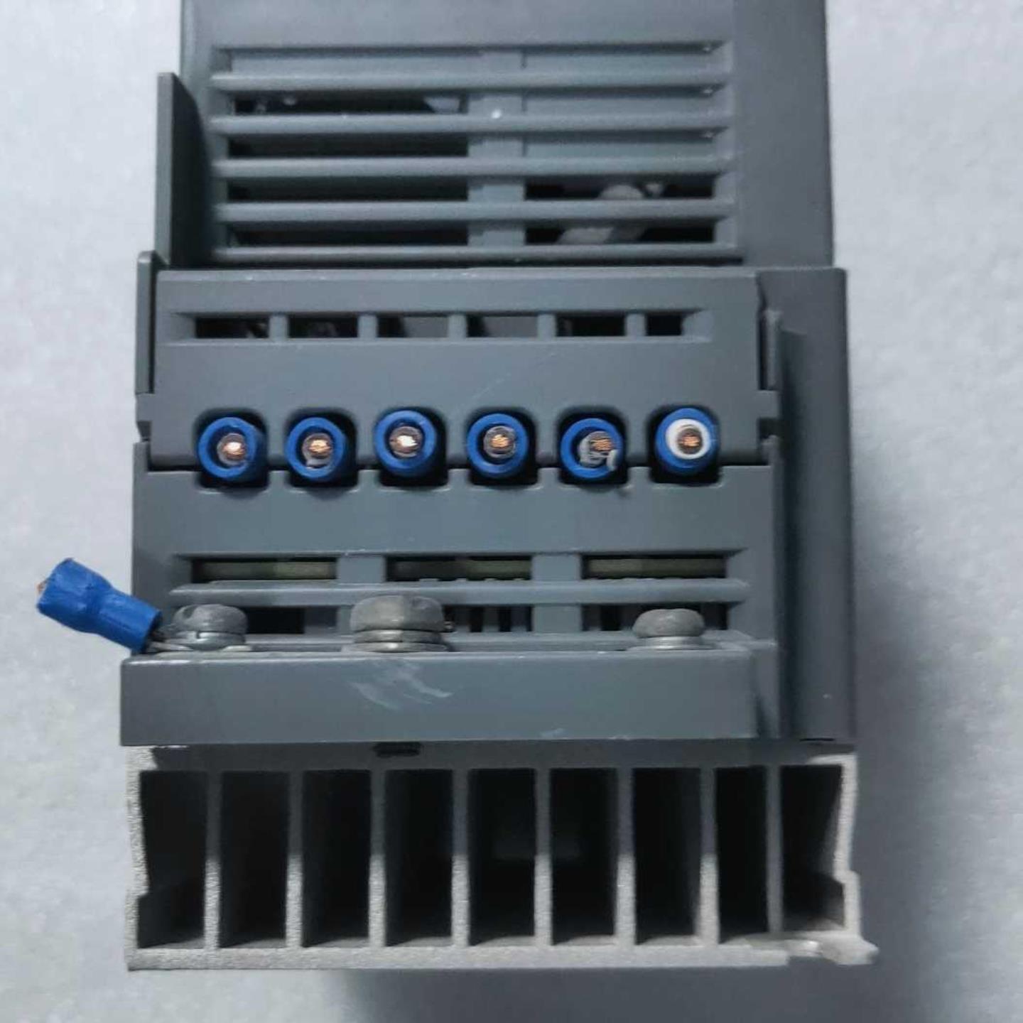 施耐德037KW变频器380Ⅴ拆机二手ATⅤ310H037询价