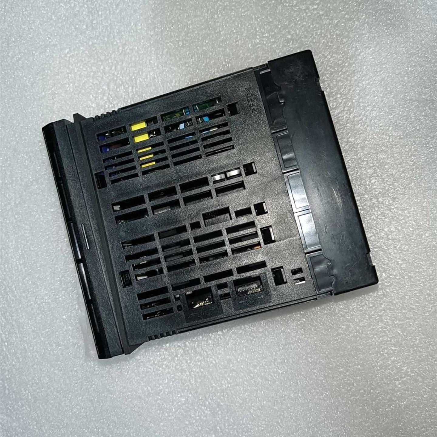 欧姆龙数字面板表一个型号k3hb rpb at11 成色不询价