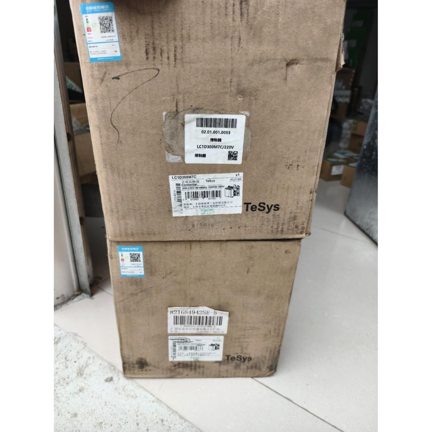 施耐德接触器LC1D300M7CLC1D300Q7C全新询价