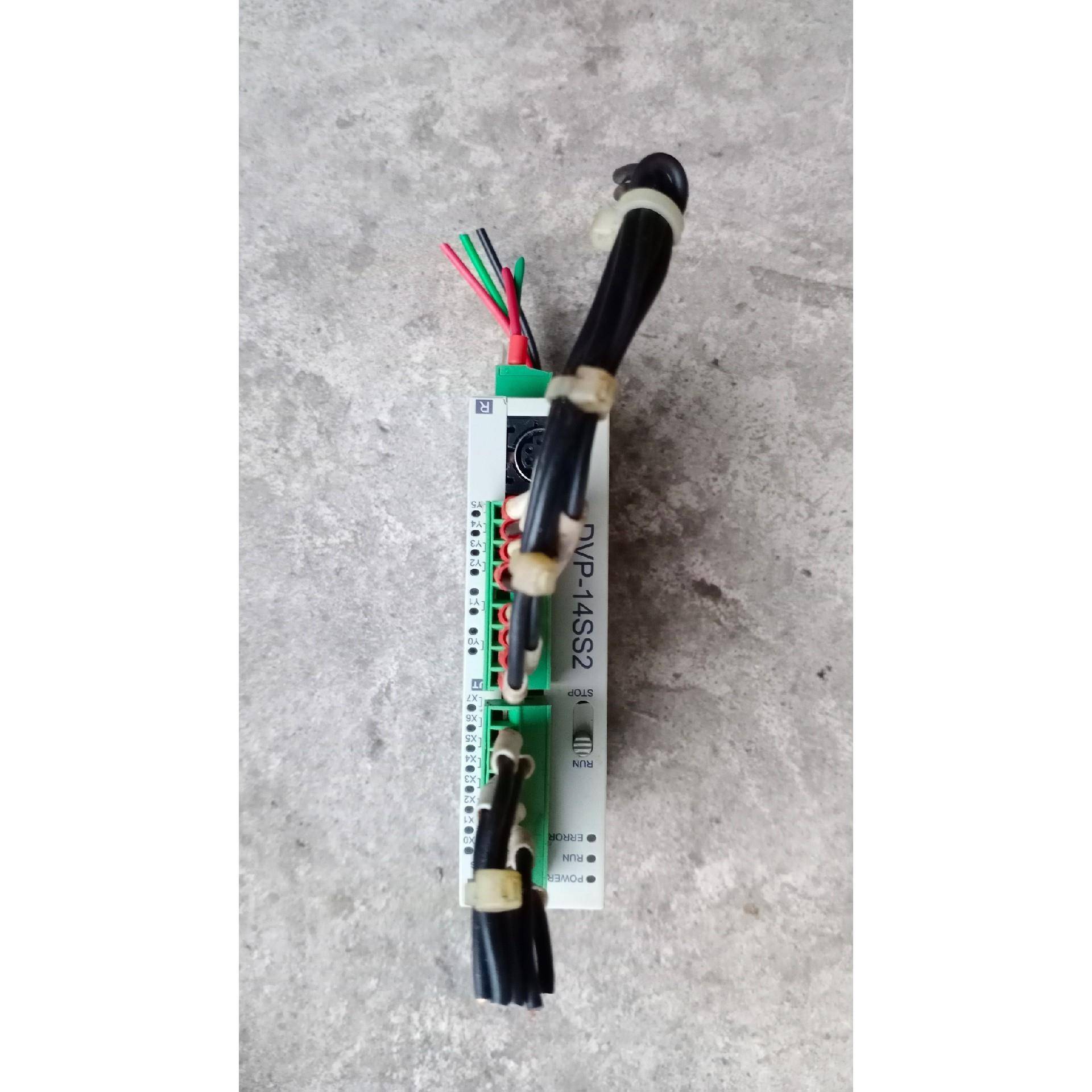 台达DVP14SS2基本无划痕型号14SS211R议价询价