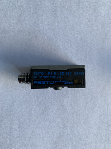磁性开关SMTO-1-PS-S-LED-24-C