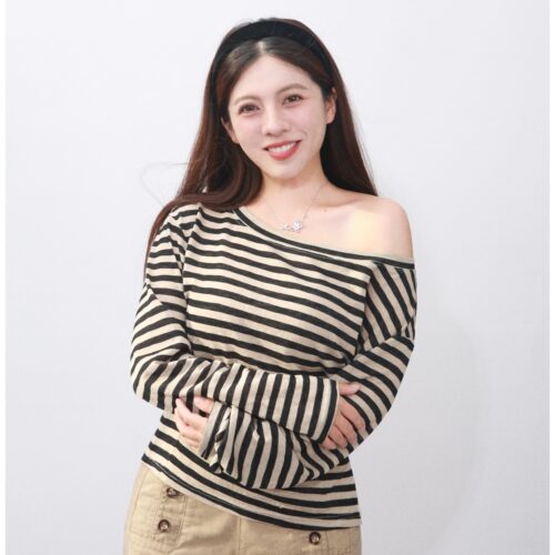 大眼LARGE EYE  小个子斜肩一字领显瘦长袖上衣针织条纹打底新款