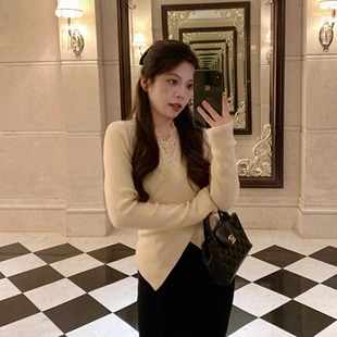 大眼LARGE V领显瘦设计感小个子百搭气质蕾丝毛衣 EYE针织打底衫