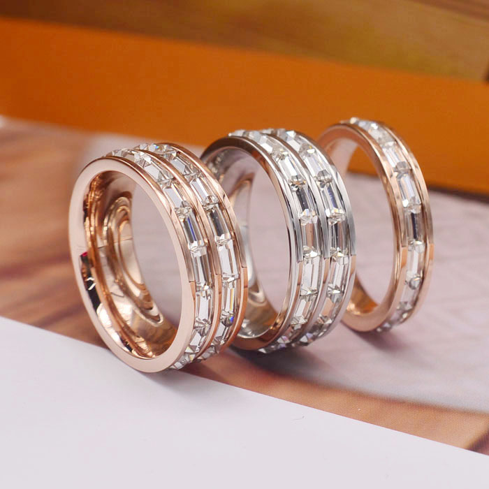 镀18k玫瑰金满钻欧美风礼物婚戒