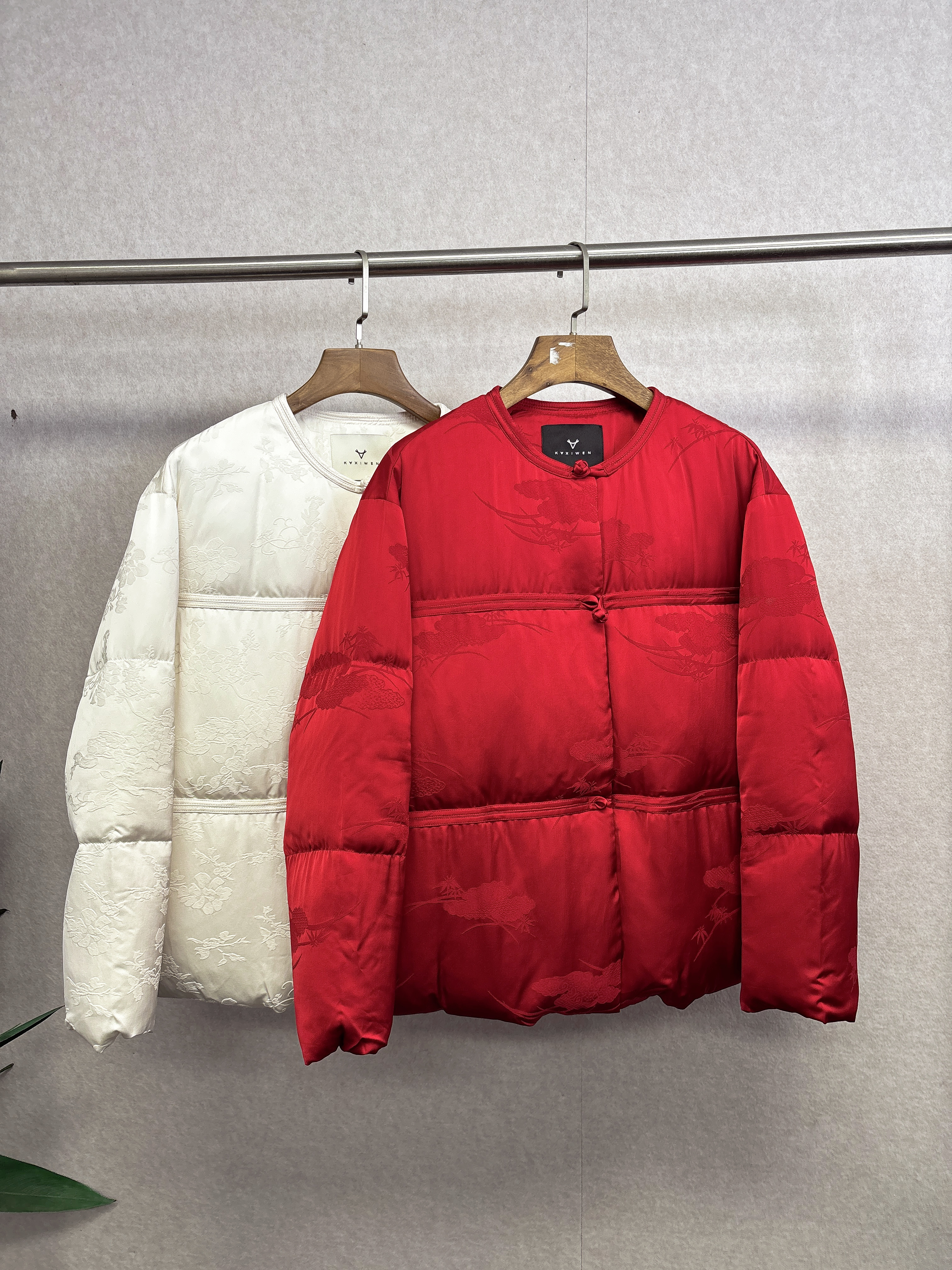 大牌k&专柜24冬款 盘扣国风提花羽绒服 695