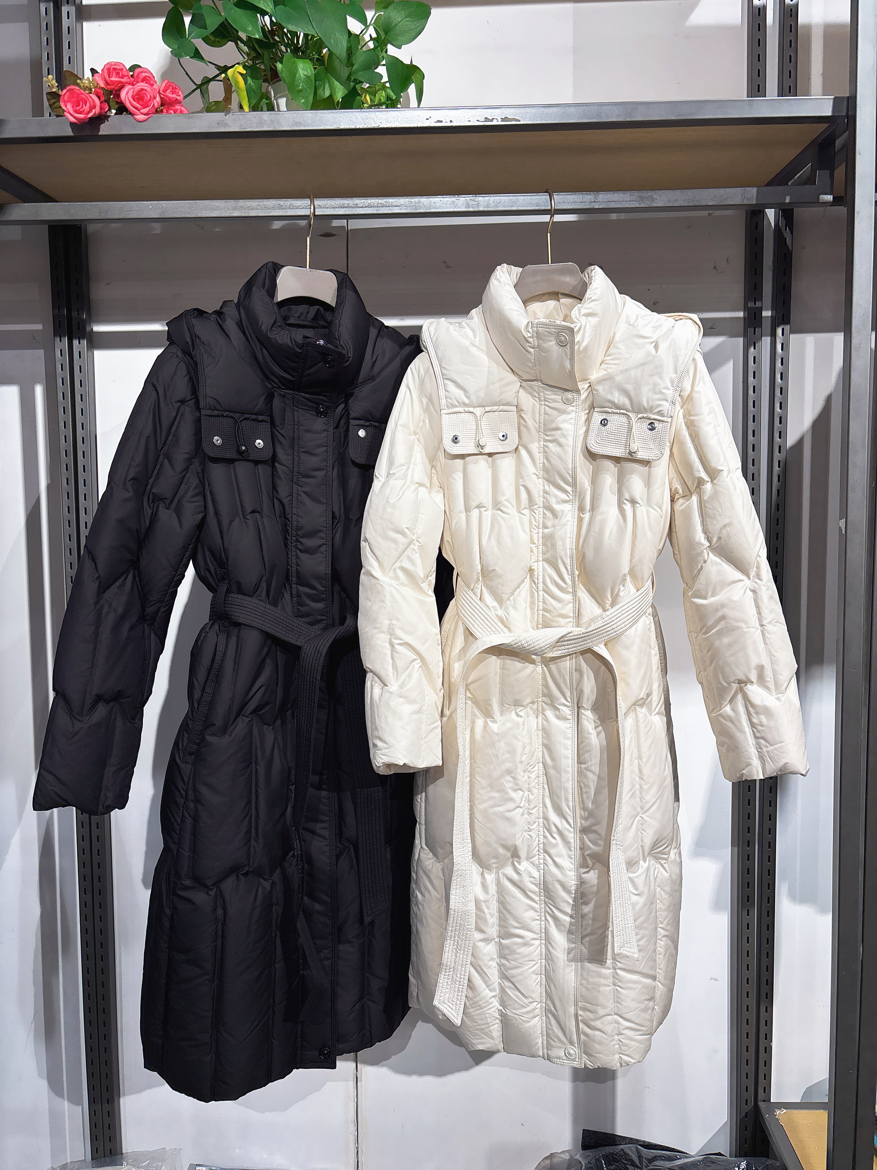 L系列&专柜正品冬款福利 充绒量200g+ 长款连帽羽绒服 不退可换码