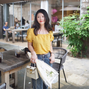 上衣 方领系带宽松雪纺小衫 2026春夏新款 黄色度假肌理感灯笼短袖