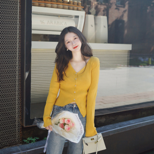 针织开衫 短款 女 暖黄色v领通勤不规则下摆设计显瘦长袖 2026春季