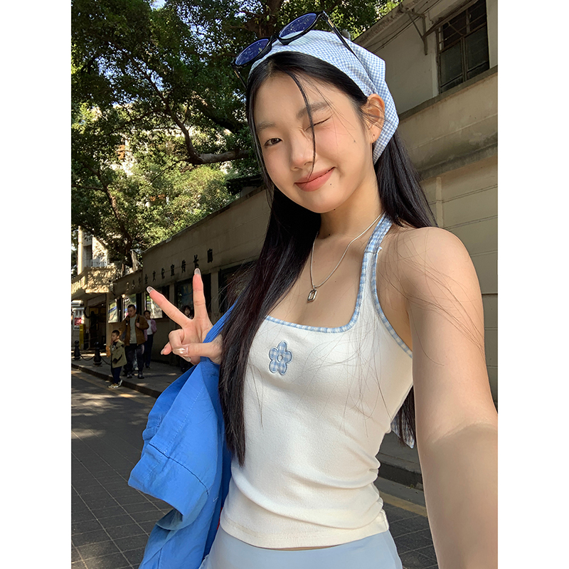 thumbnail for Reds Pavilion Camisole Vest Women's 2025 New Summer Wear Beautiful Back Hottie Design Sense Short Sleeveless Halterneck Top