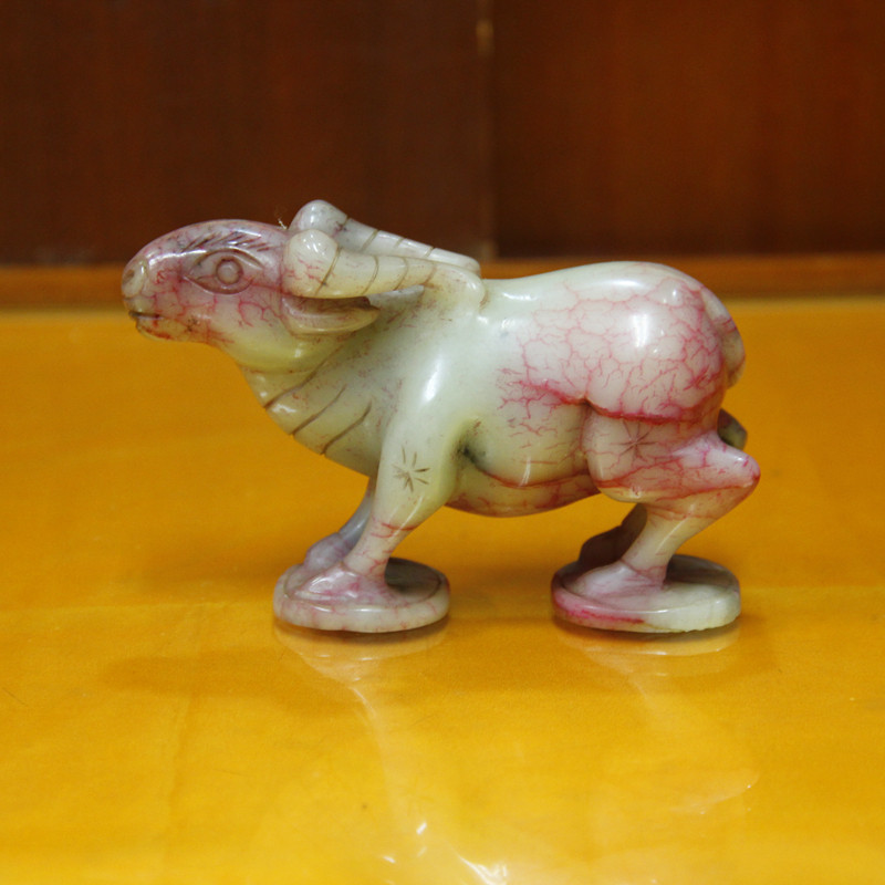 本命年岫玉牛生肖摆件摆设家居风水用品招财龙年吉祥物如意饰礼品